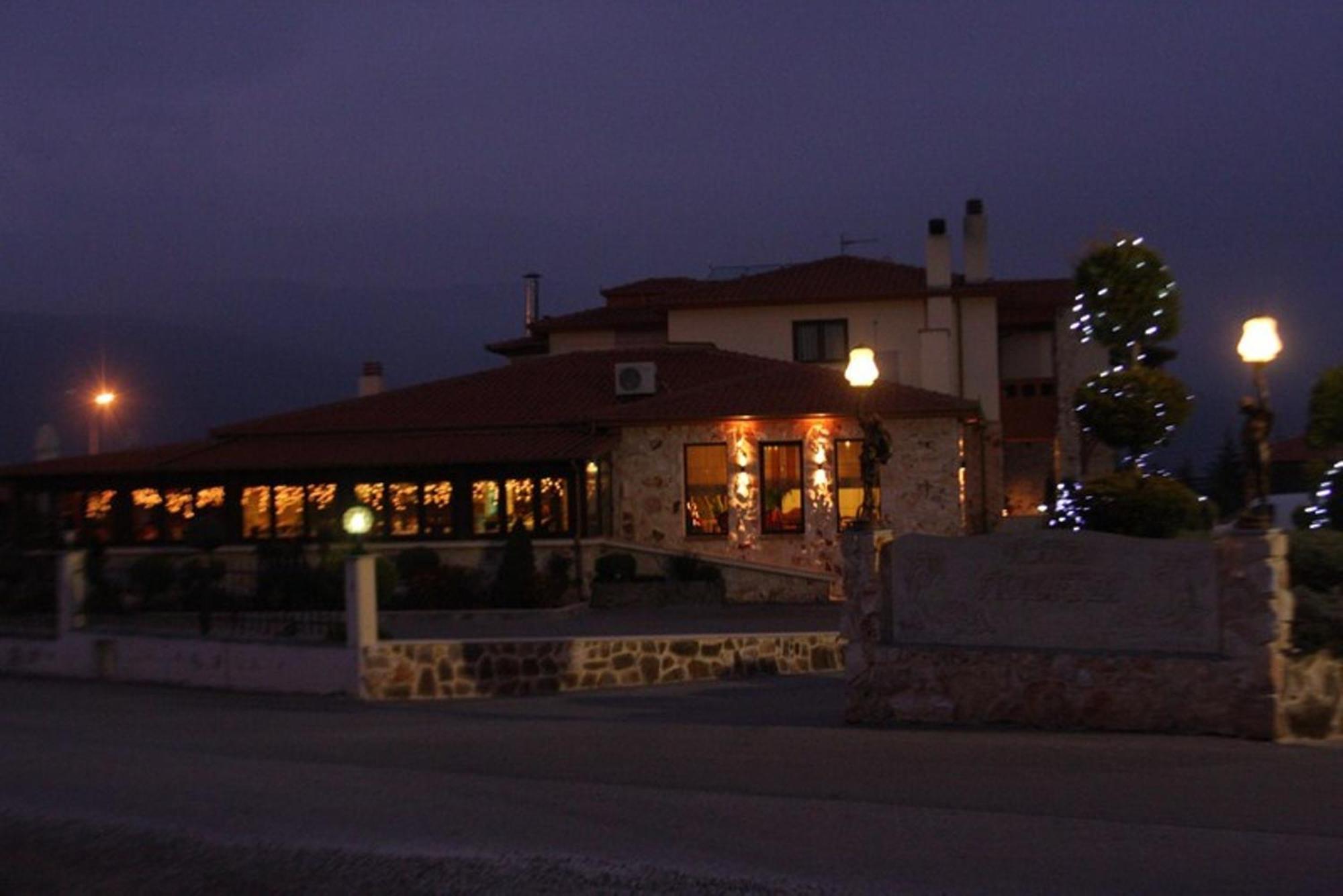 Lozitsi Hotell Veria  Exteriör bild
