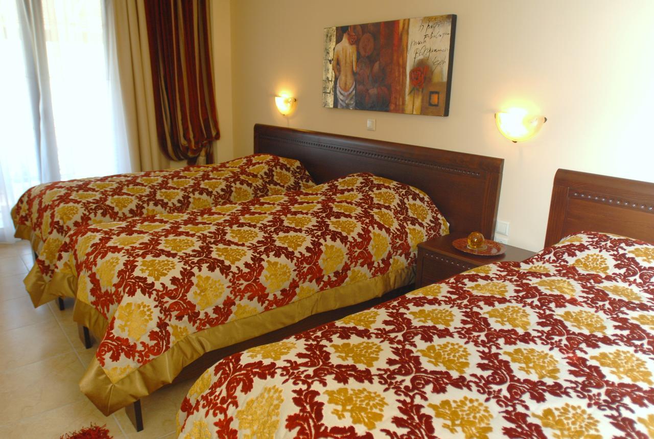 Lozitsi Hotell Veria  Rum bild